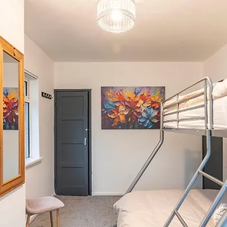3bedroomsami Detached House Feriehus *
